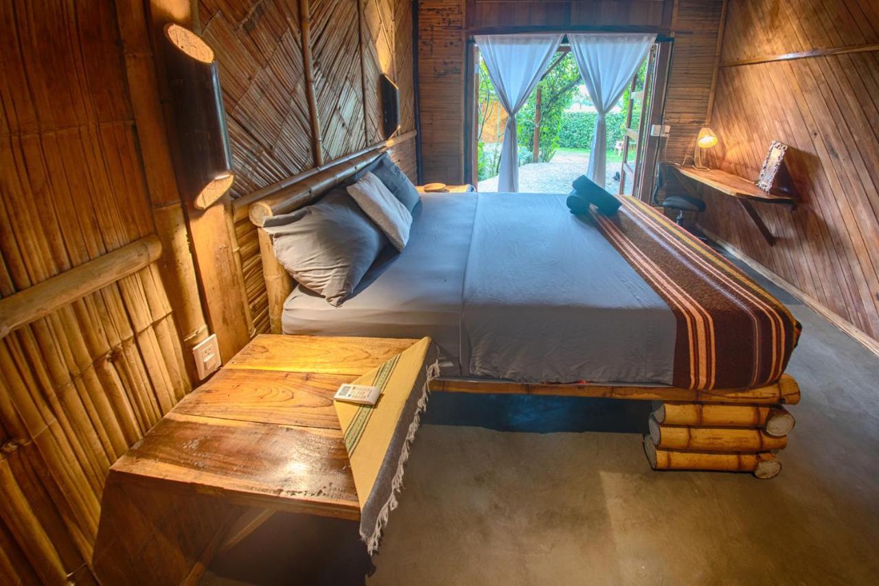 Vistamar Guest House Аямпе Екстериор снимка