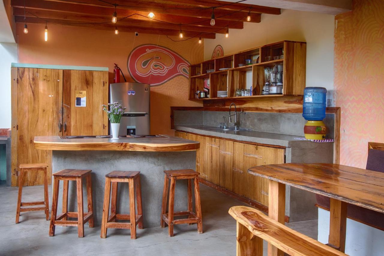 Vistamar Guest House Аямпе Екстериор снимка