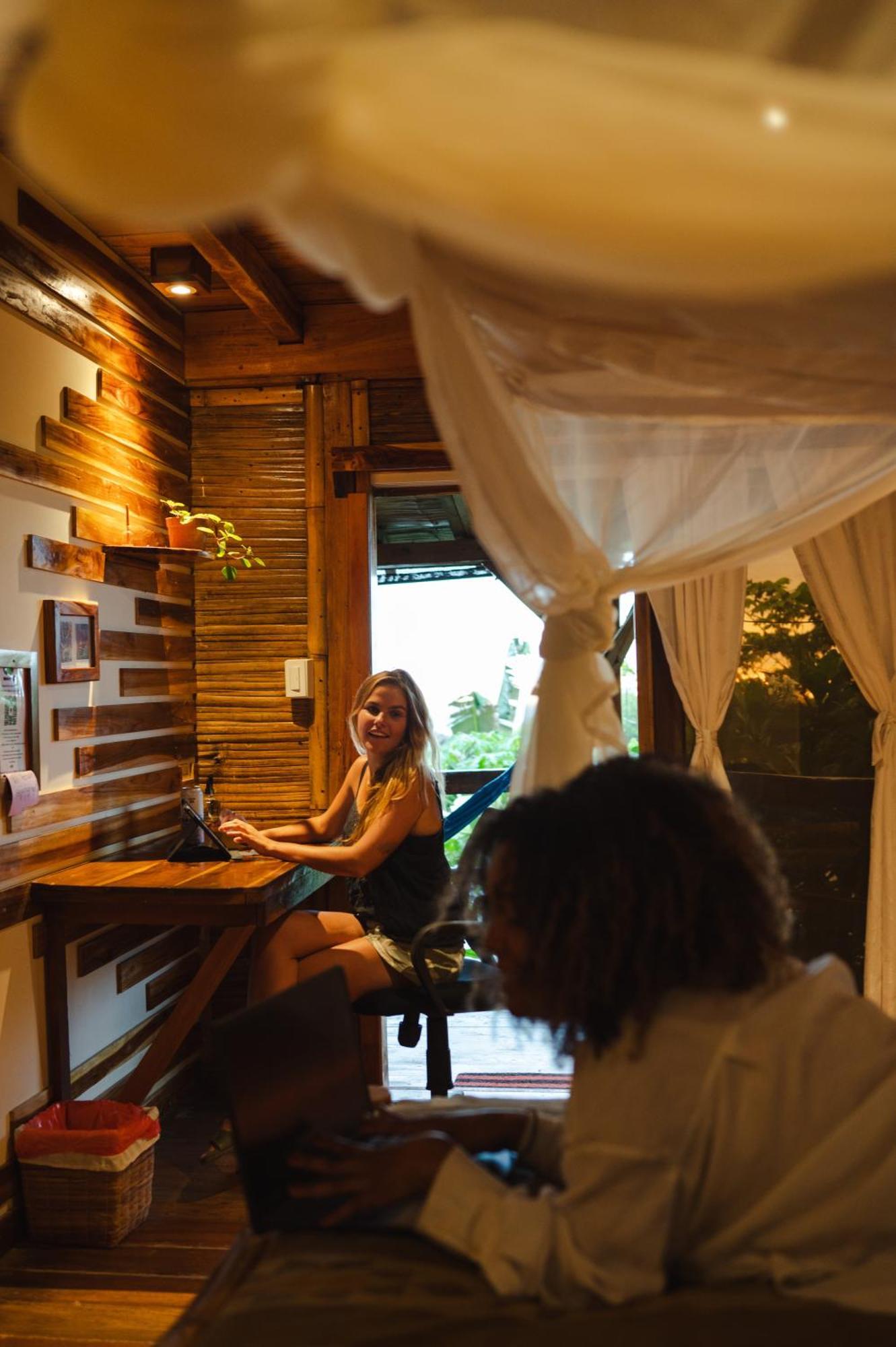 Vistamar Guest House Аямпе Екстериор снимка